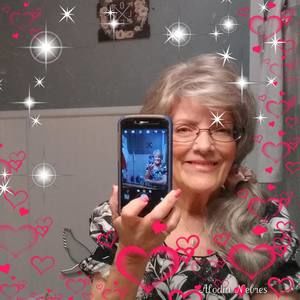 Meet your Posher, Lori